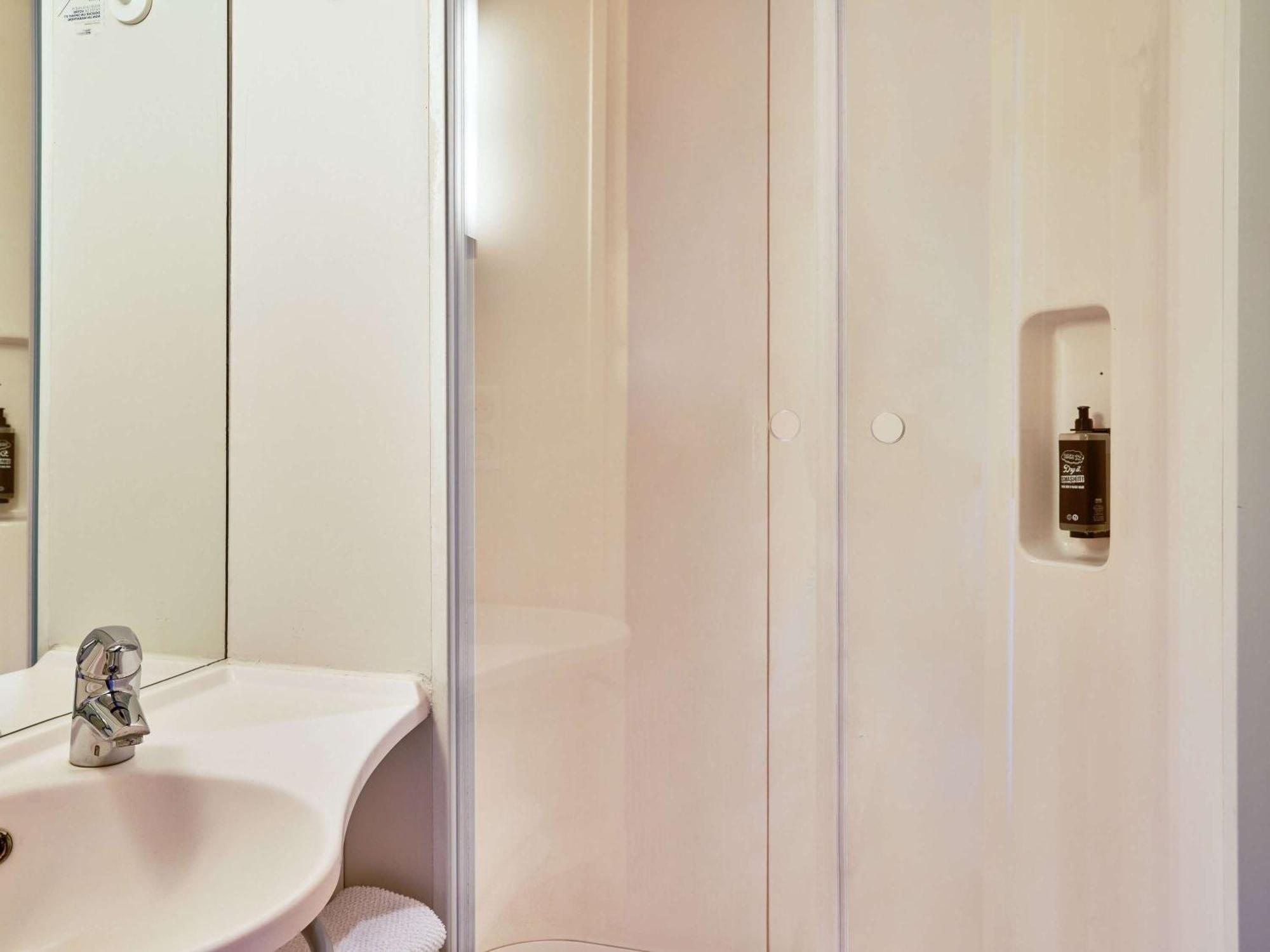 Ibis Budget Вильмомбль Экстерьер фото