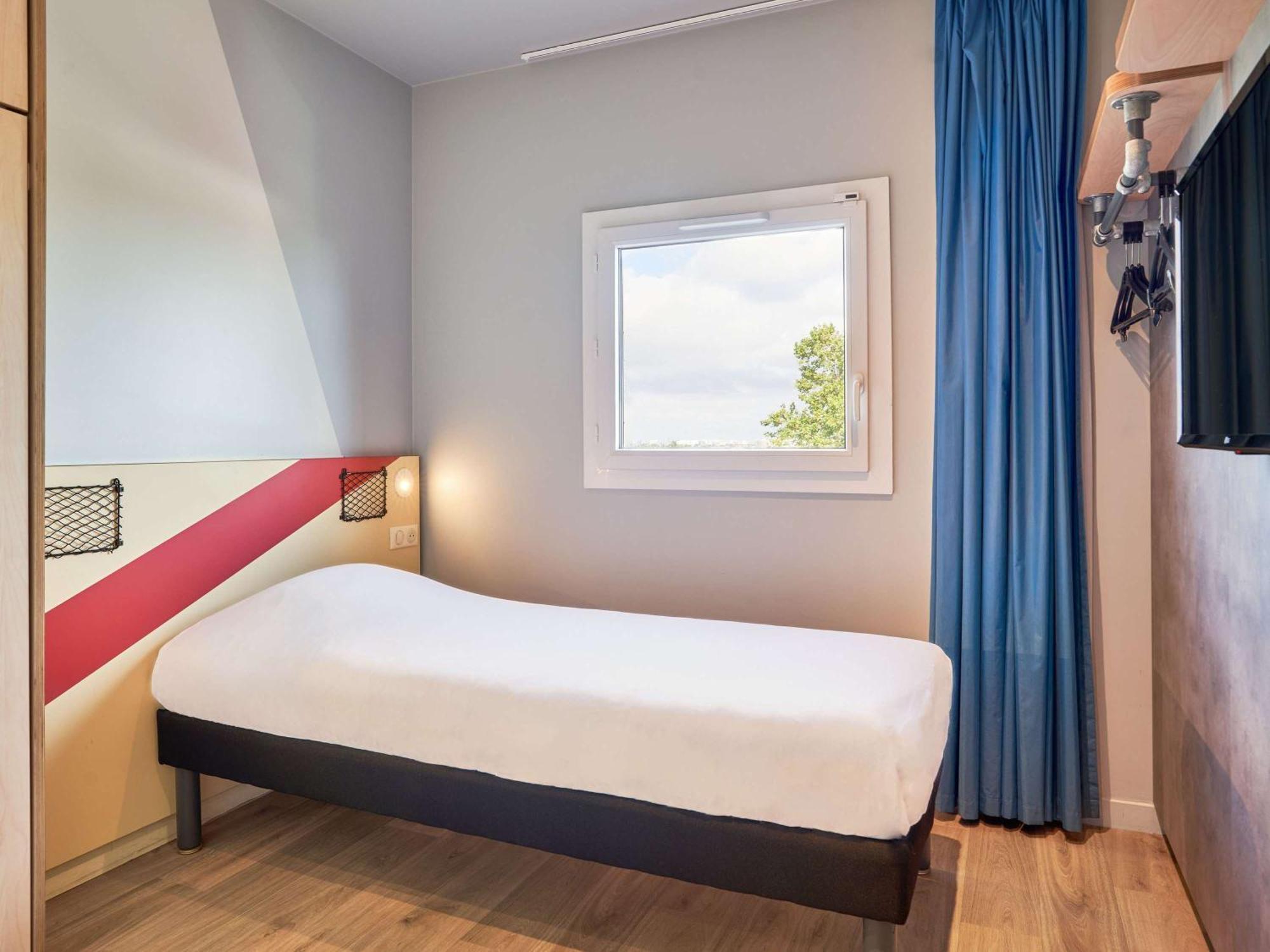 Ibis Budget Вильмомбль Экстерьер фото